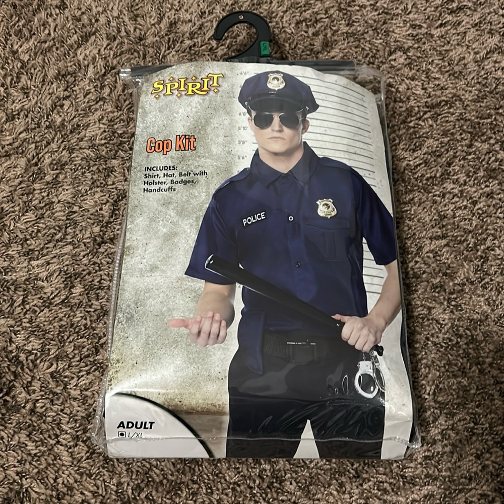Men’s Cop Halloween costume
